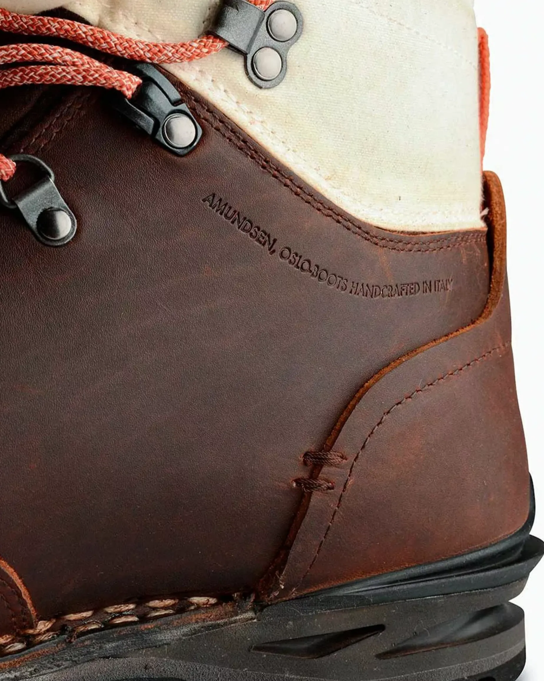 mountain_mucks_waxed_cott_2.webp Mountain Mucks Waxed Cotton